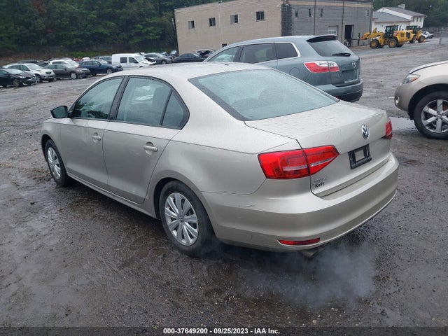 3VW2K7AJ3FM277974 Volkswagen Jetta Sedan 2.0l S