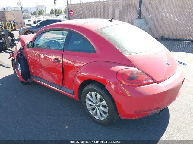 3VWF17AT2FM631229 Volkswagen Beetle Coupe 1.8t Fleet Edition