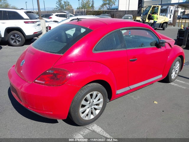 3VWF17AT2FM631229 Volkswagen Beetle Coupe 1.8t Fleet Edition
