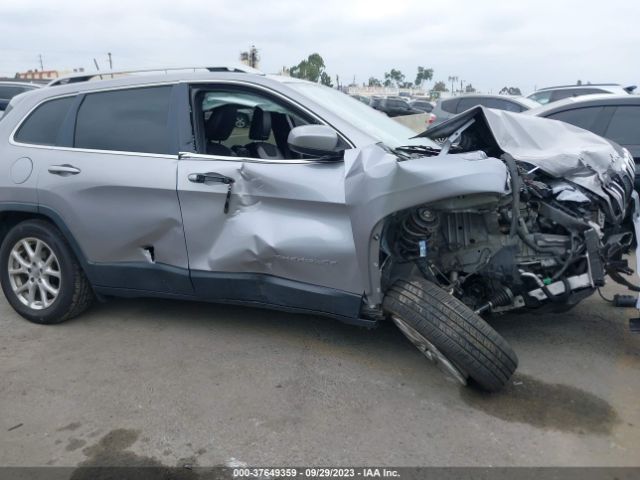 1C4PJLLB9JD561916 Jeep Cherokee Latitude Plus