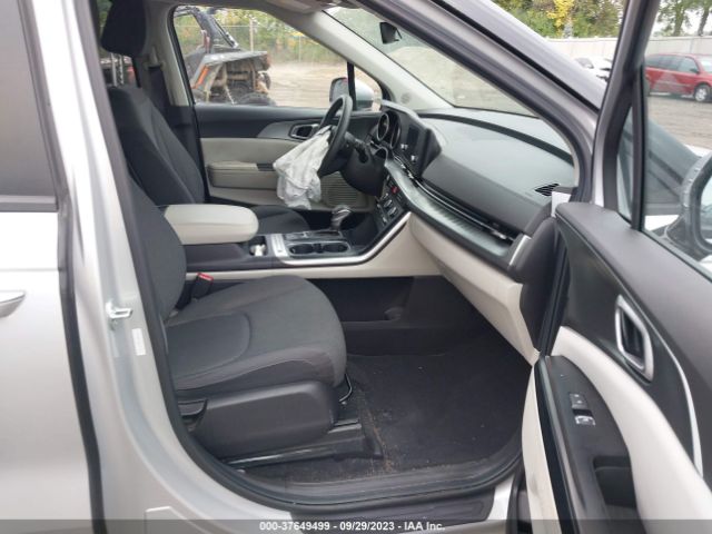 KNDNB4H36N6072136 KIA Carnival Lx