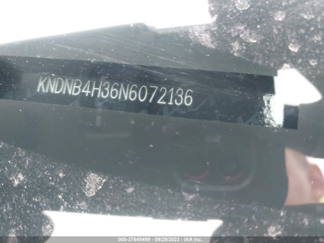 KNDNB4H36N6072136 KIA Carnival Lx