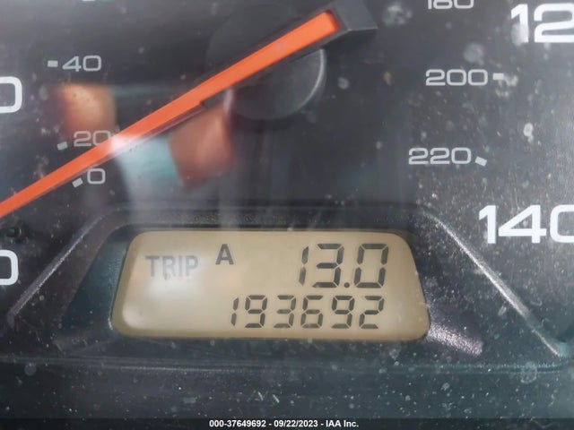 2004 HONDA ODYSSEY LX VIN: 5FNRL18554B075580