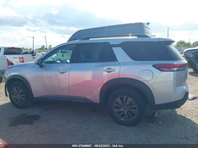 5N1DR3BA3NC213931 Nissan Pathfinder Sv