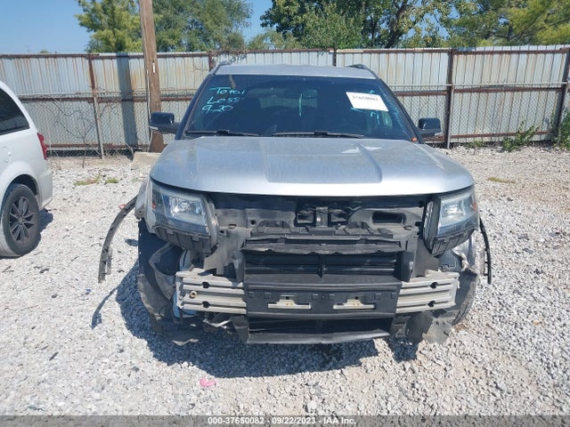 Ford EXPLORER XLT 2017 1FM5K8DH7HGA72925 Image 4