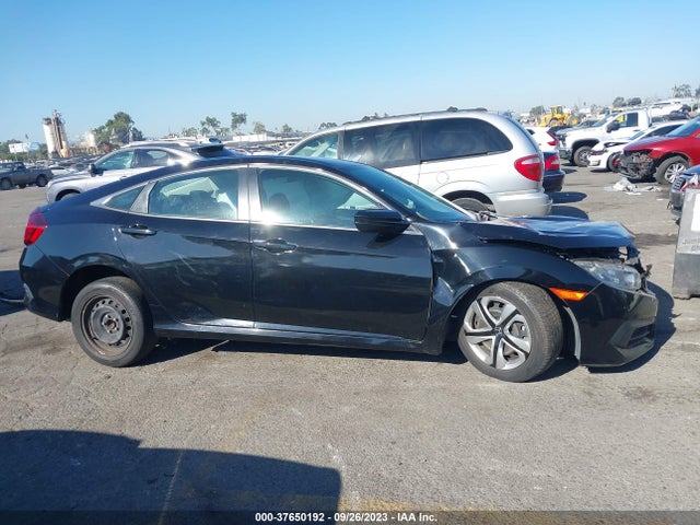 Honda Civic Sedan Lx 2018 2HGFC2F57JH562721 Image 14