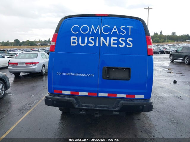 Chevrolet EXPRESS CARGO VAN 2019 1GCWGAFP6K1309890 Image 17