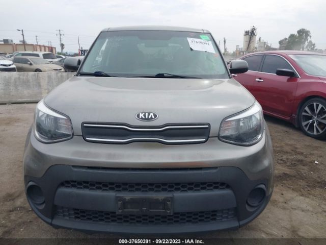 KNDJN2A26J7591946 KIA Soul Base