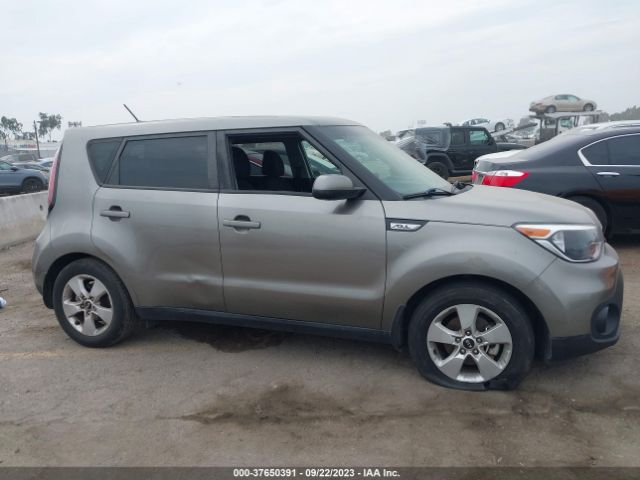 KNDJN2A26J7591946 KIA Soul Base