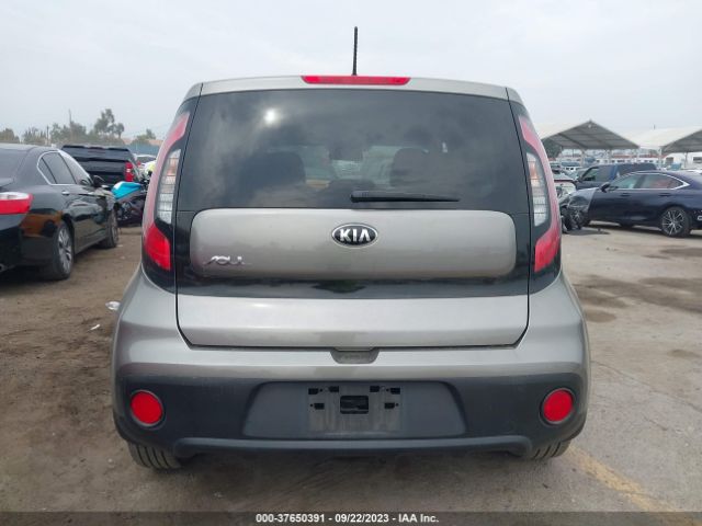 KNDJN2A26J7591946 KIA Soul Base