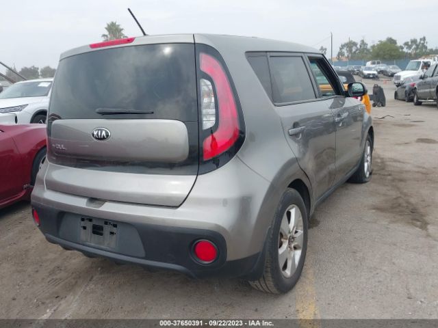 KNDJN2A26J7591946 KIA Soul Base