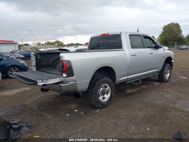 3C6UR5DL7FG638492 RAM 2500 Slt