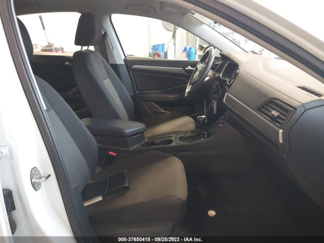 3VWC57BU3KM111081 Volkswagen Jetta S/se/r-line