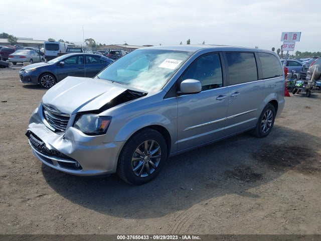 2C4RC1HGXFR520615 Chrysler Town & Country S