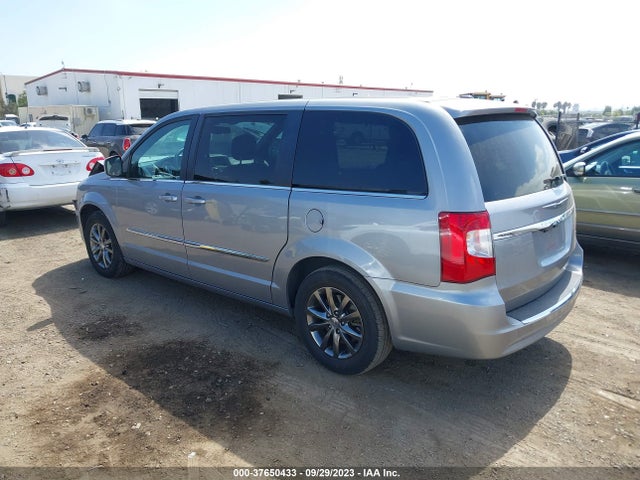 2C4RC1HGXFR520615 Chrysler Town & Country S