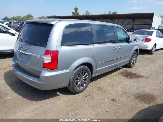 2C4RC1HGXFR520615 Chrysler Town & Country S