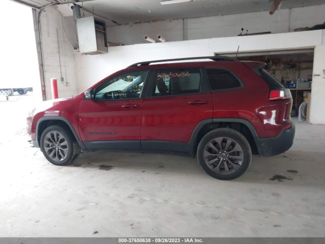 1C4PJMMX1MD126554 Jeep Cherokee 80th Anniversary