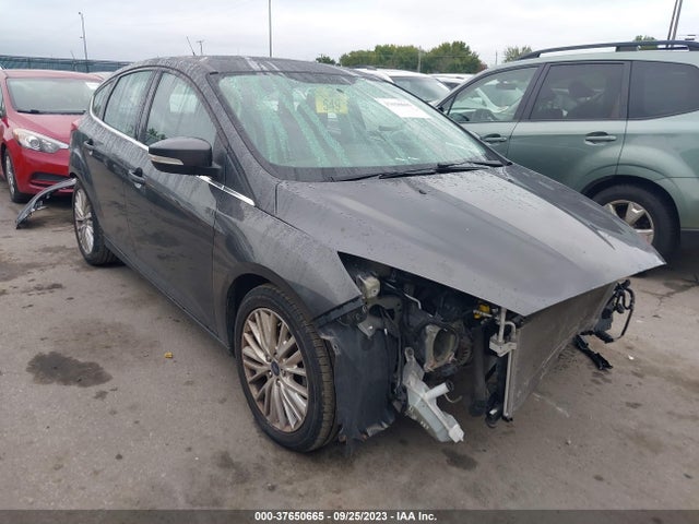 2018 FORD FOCUS TITANIUM VIN: 1FADP3N26JL232116