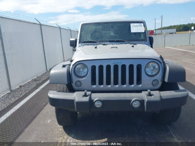 1C4BJWDG7HL524661 Jeep Wrangler Unlimited Sport