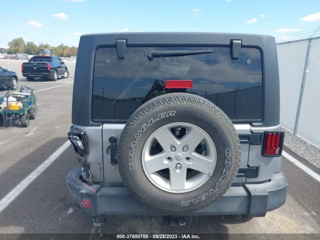 1C4BJWDG7HL524661 Jeep Wrangler Unlimited Sport