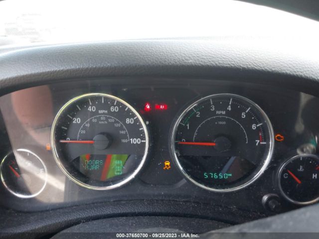 1C4BJWDG7HL524661 Jeep Wrangler Unlimited Sport