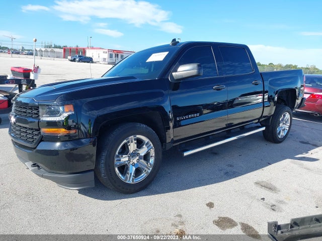 Chevrolet Silverado 1500 Custom 2018 3GCPCPEC7JG561763 Image 2