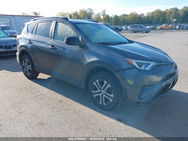 2018 TOYOTA RAV4 JTMBFREVXJJ246372 Photo 0