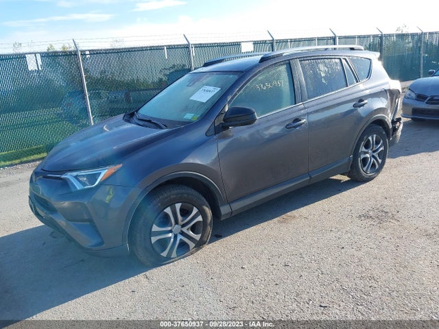 2018 TOYOTA RAV4 JTMBFREVXJJ246372 Photo 1