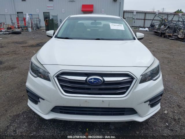4S3BNAC63J3028875 Subaru Legacy Premium