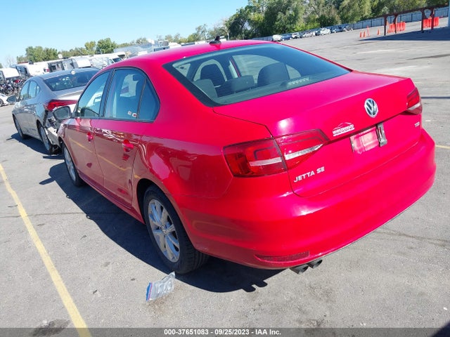 3VWD17AJ1FM215601 Volkswagen Jetta Sedan 1.8t Se
