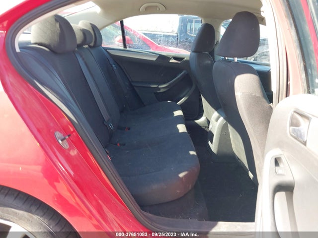 3VWD17AJ1FM215601 Volkswagen Jetta Sedan 1.8t Se