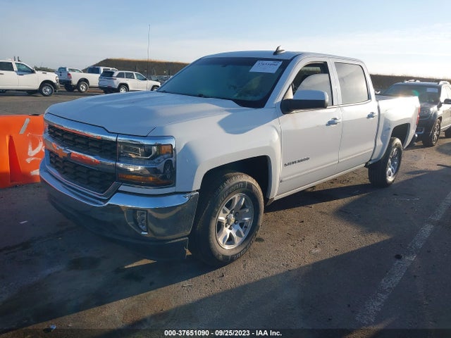 Chevrolet Silverado 1500 Lt 2018 3GCPCREC1JG530973 Image 2
