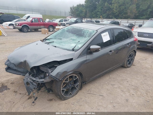 Ford FOCUS SE 2014 1FADP3K20EL359826 Image 2