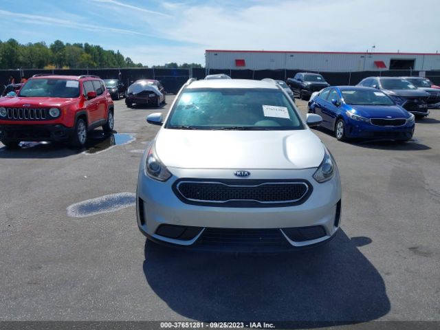 KNDCB3LC5H5039809 KIA NIRO LX