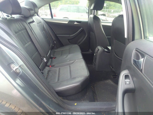 3VWD07AJ0FM300044 Volkswagen Jetta Sedan 1.8t Se