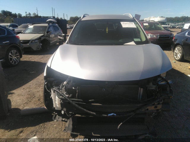 2018 NISSAN ROGUE SV VIN: KNMAT2MV5JP590203
