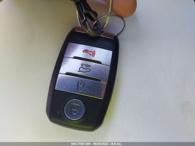 KNDPNCAC5H7260620 KIA Sportage Ex