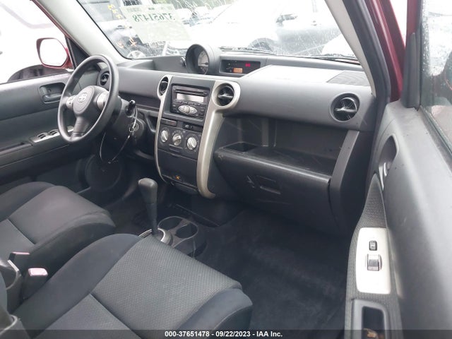 2006 SCION XB VIN: JTLKT324X64121304