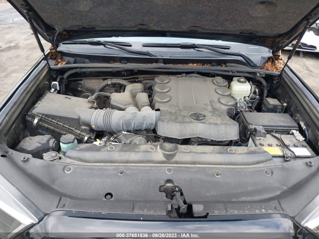 Toyota 4RUNNER SR5 2021 JTEBU5JR5M5902607 Image 10