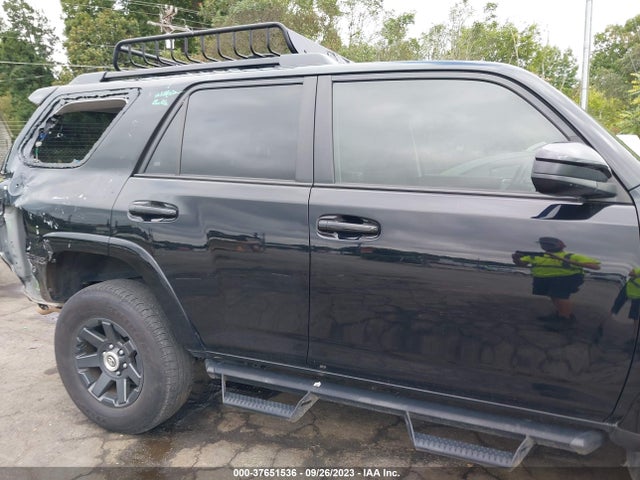 Toyota 4RUNNER SR5 2021 JTEBU5JR5M5902607 Image 13