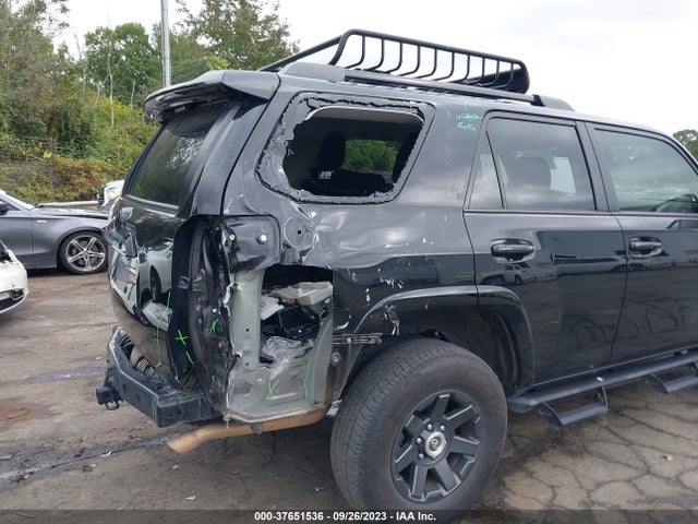 Toyota 4RUNNER SR5 2021 JTEBU5JR5M5902607 Image 6