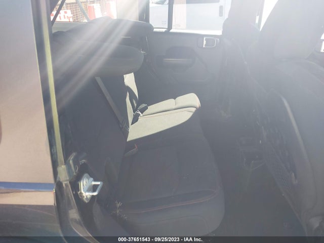1C4HJXFG9JW280318 Jeep Wrangler Unlimited Rubicon
