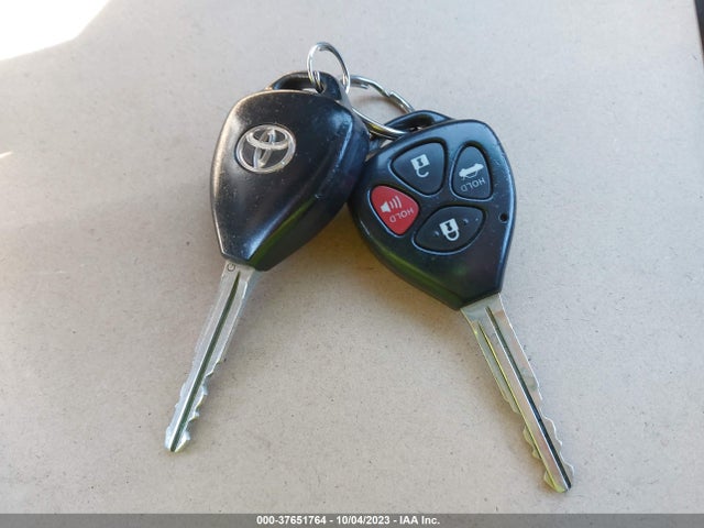 2011 TOYOTA COROLLA L/LE/S VIN: 2T1BU4EE4BC608573