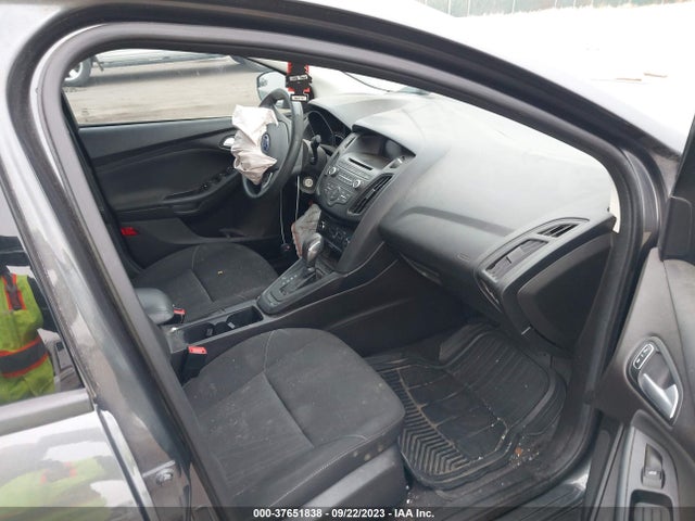2017 FORD FOCUS SE VIN: 1FADP3F24HL271506
