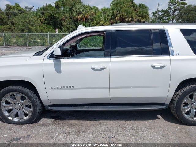 Chevrolet Suburban Lt 2017 1GNSCHKC8HR399597 Image 14
