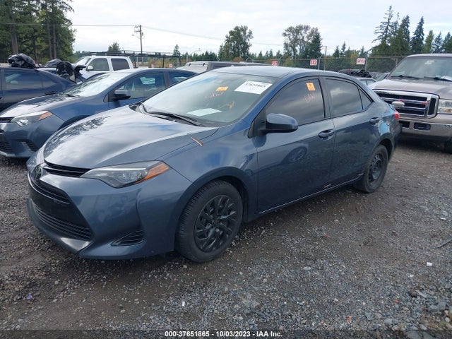 Toyota COROLLA LE 2018 2T1BURHE0JC121555 Image 2
