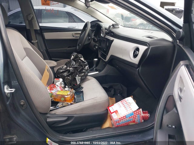 Toyota COROLLA LE 2018 2T1BURHE0JC121555 Image 5
