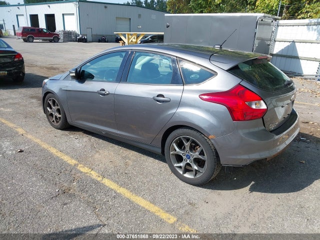 Ford FOCUS SE 2014 1FADP3K28EL253429 Image 3