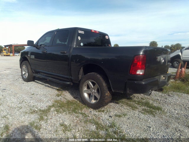 RAM 1500 Express 2018 3C6RR7KT1JG167825 Image 3