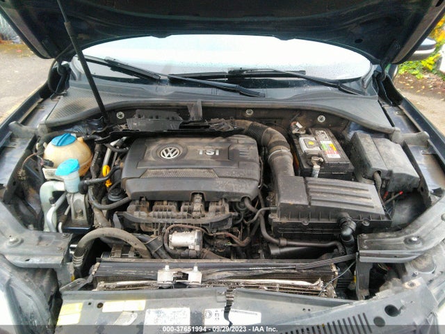 1VWAT7A32EC100505 Volkswagen Passat Wolfsburg Ed